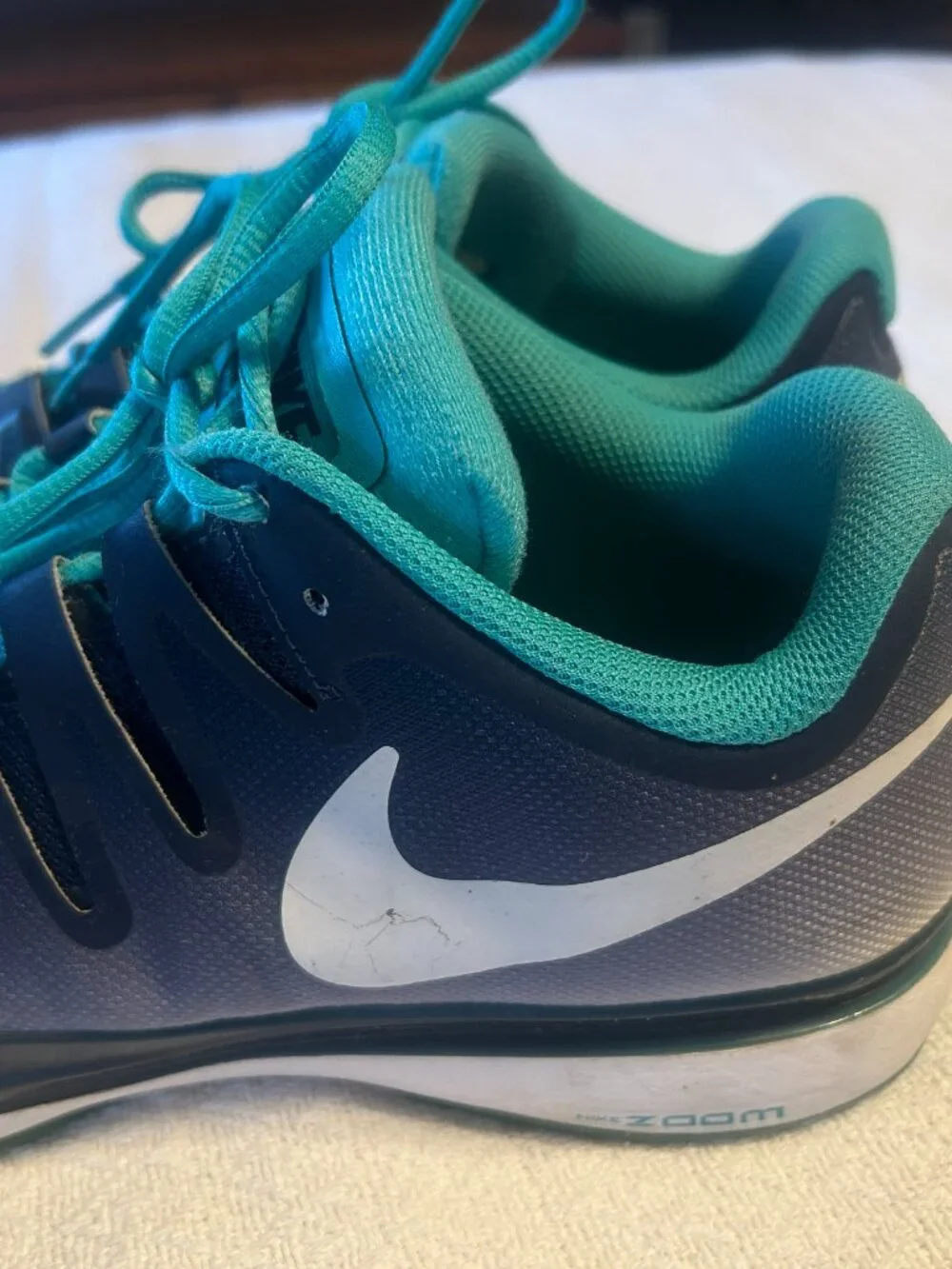 Nike Women's Size 11 Athletic Shoes - Picture 6 of 8